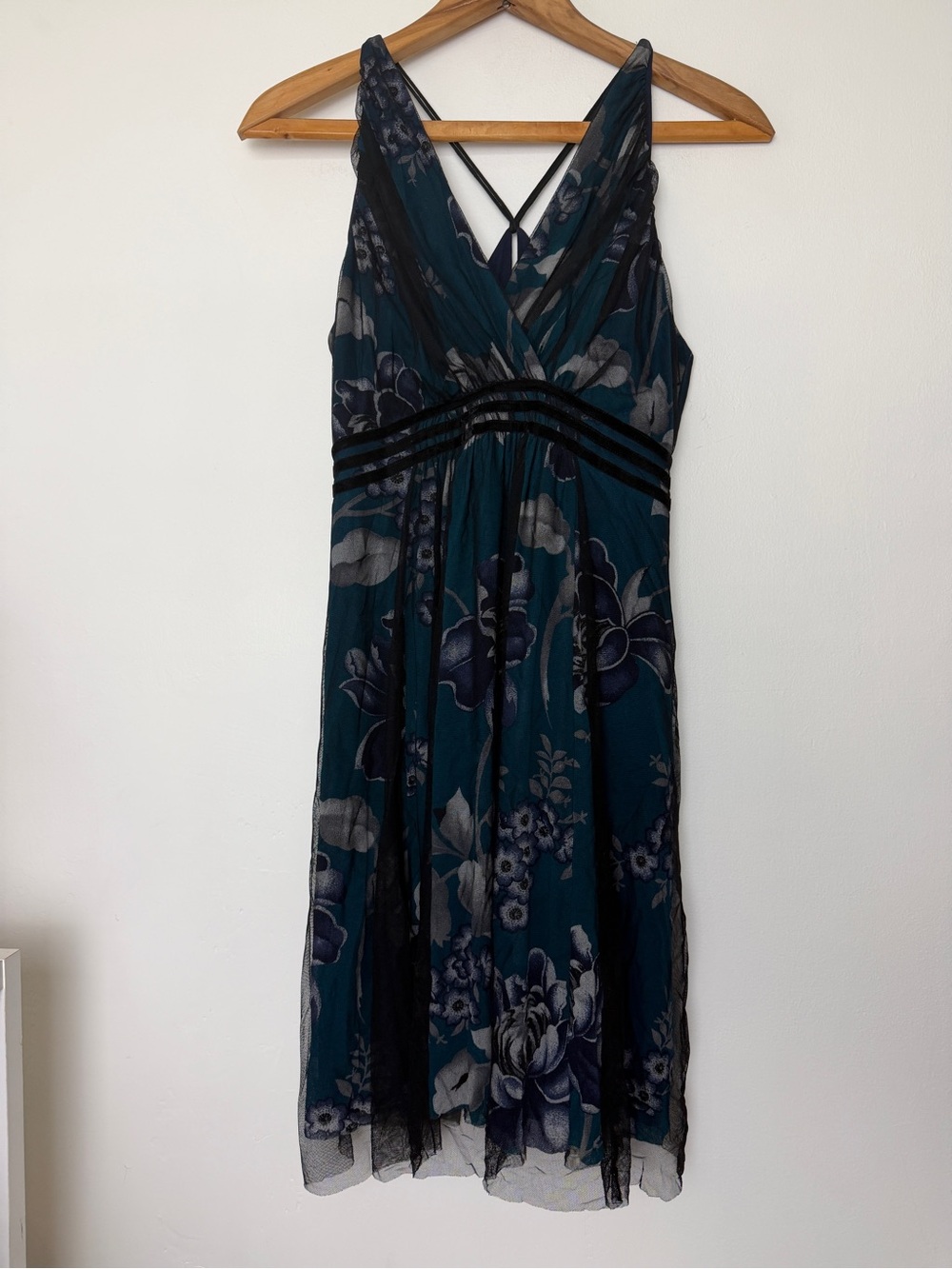 Vivienne Tam Nylon Floral V-Neck Sleeveless Dress